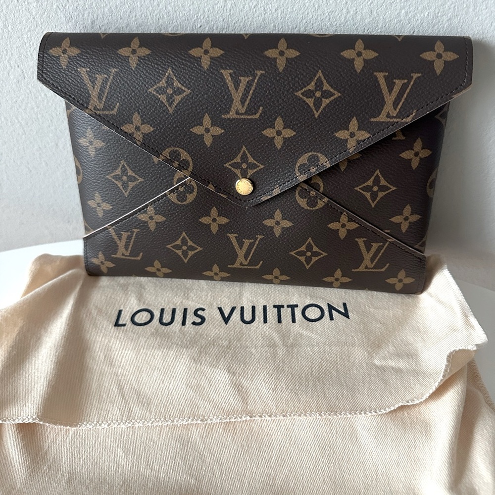 Louis Vuitton Pochette